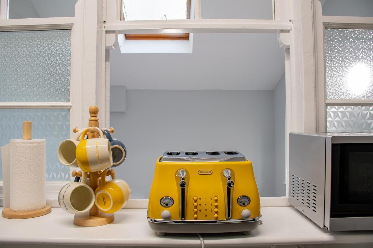 The Yellow Door By Shortstays Dublín Exterior foto