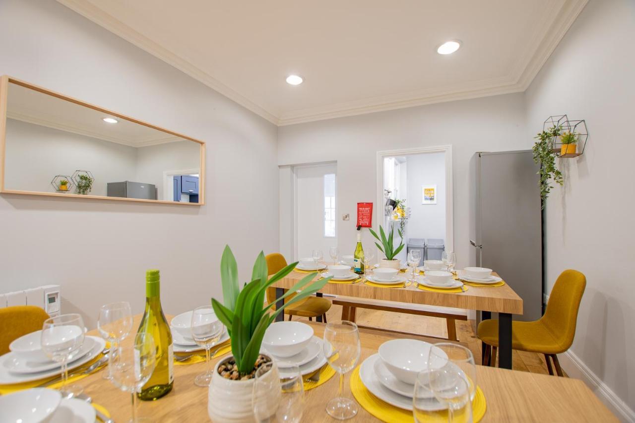 The Yellow Door By Shortstays Dublín Exterior foto